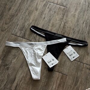 Lululemon Black and White Thong Set